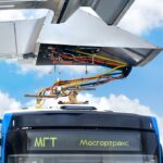 В столице тестируют новый способ зарядки электробусов МОСГОРТРАНС