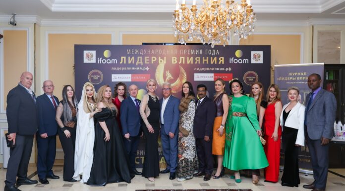 Продукт года "ifoam". Газанфар Гулуев, ген. директор ООО "Система" и значимые гости события Лидеры Влияния.