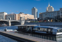 В Москве в ближайшие недели откроют четвертый маршрут речного электротранспорта Фото: Пресс-служба мэра и правительства Москвы / Максим Мишин