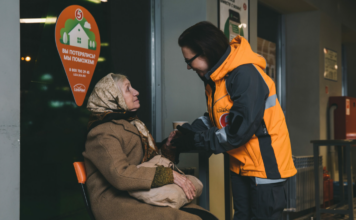 «Пятёрочка» помогла вернуться домой 7 000 пожилым людям с когнитивными нарушениями X5 GROUP