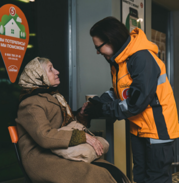 «Пятёрочка» помогла вернуться домой 7 000 пожилым людям с когнитивными нарушениями X5 GROUP